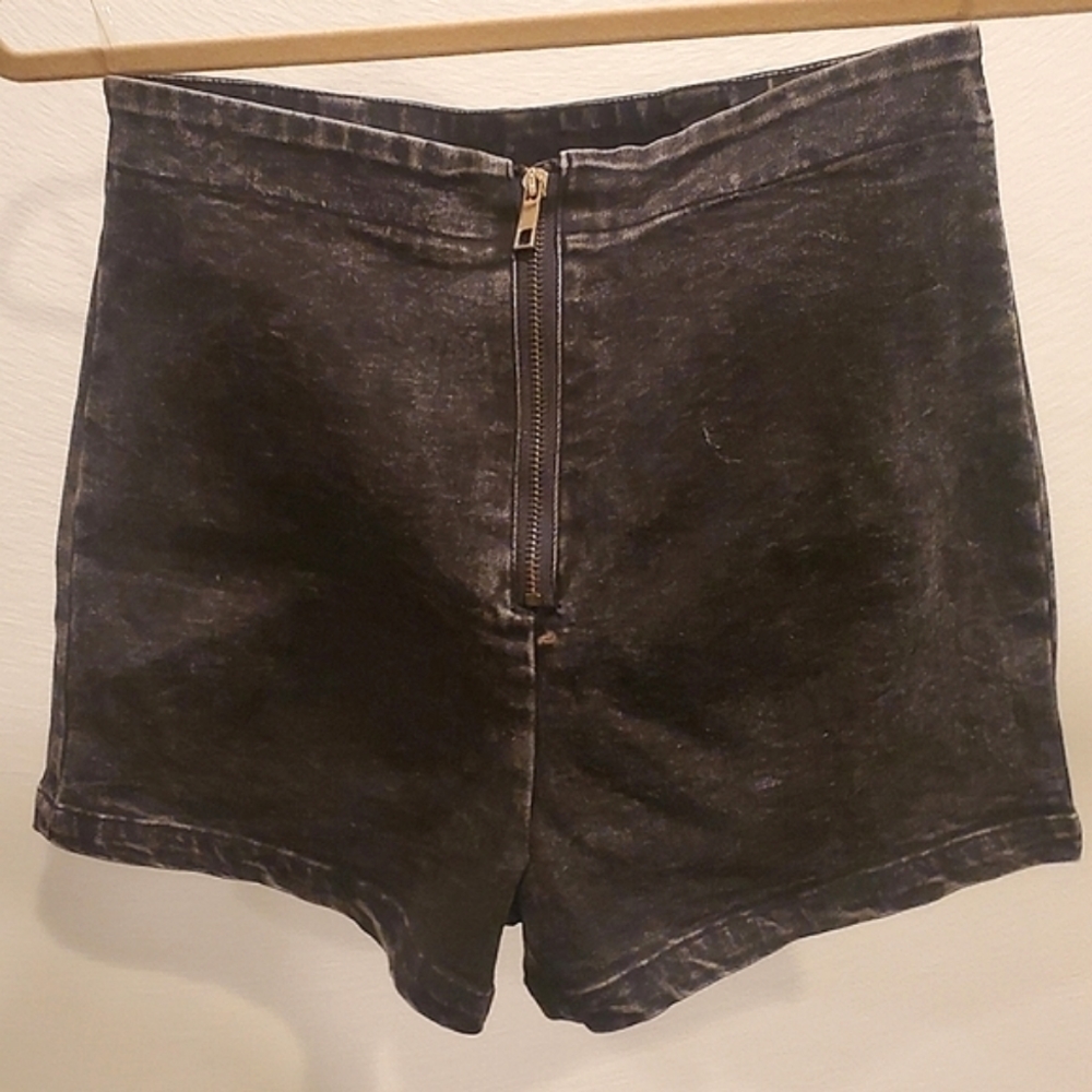 NWT🏷Highwaisted stretch denim shorts